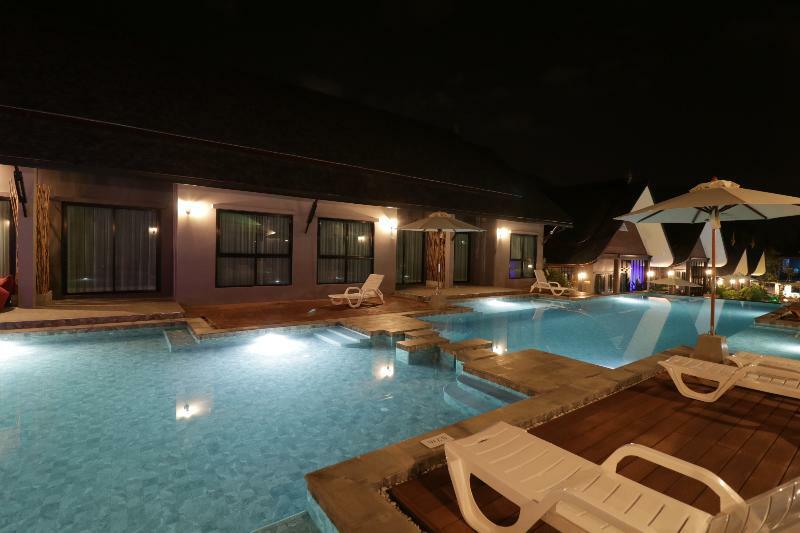 The Scene Cliff View Villas By Swiss-Belhotel Krabi town Exterior foto