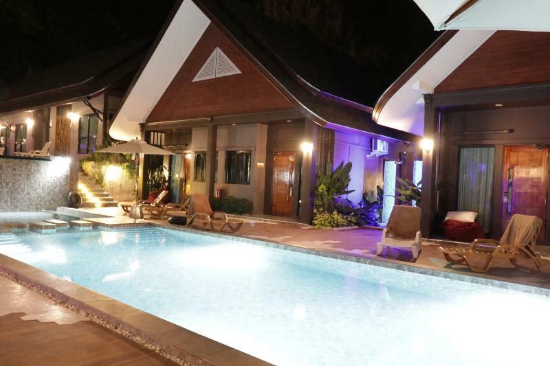 The Scene Cliff View Villas By Swiss-Belhotel Krabi town Exterior foto